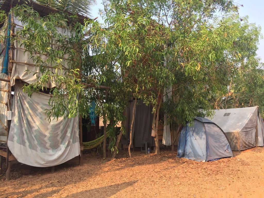 Wonderland Hostel Anjuna Exterior photo