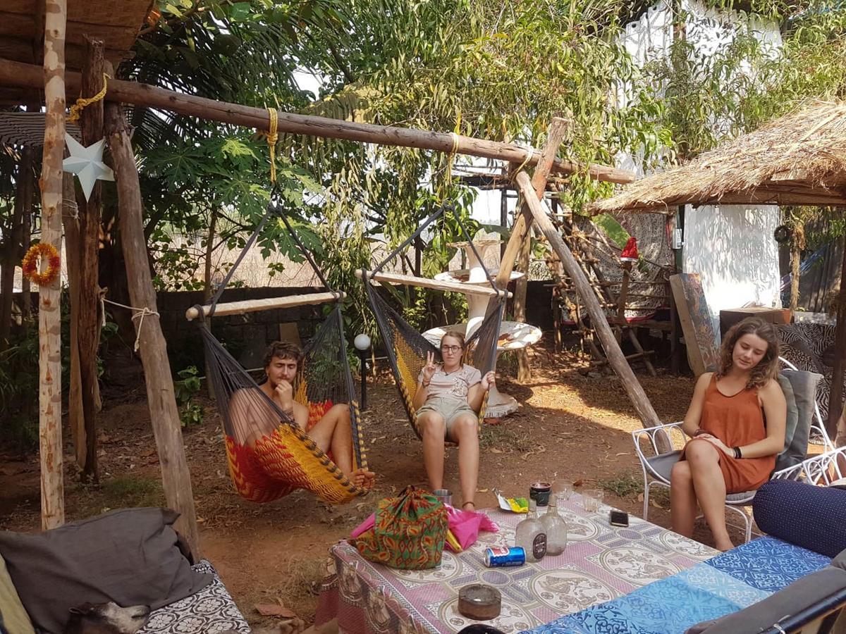 Wonderland Hostel Anjuna Exterior photo